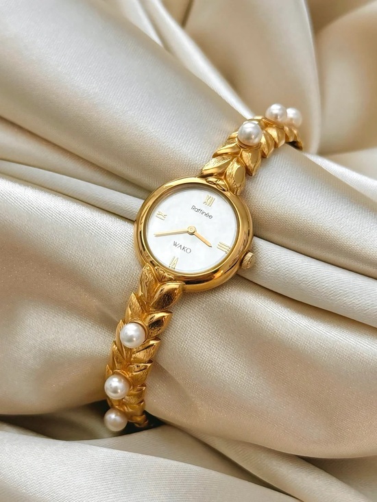 Seiko Accessories - AUTHENTIC VINTAGE WAKO RAFFINÉE MOTHER-OF-PEARL WATCH